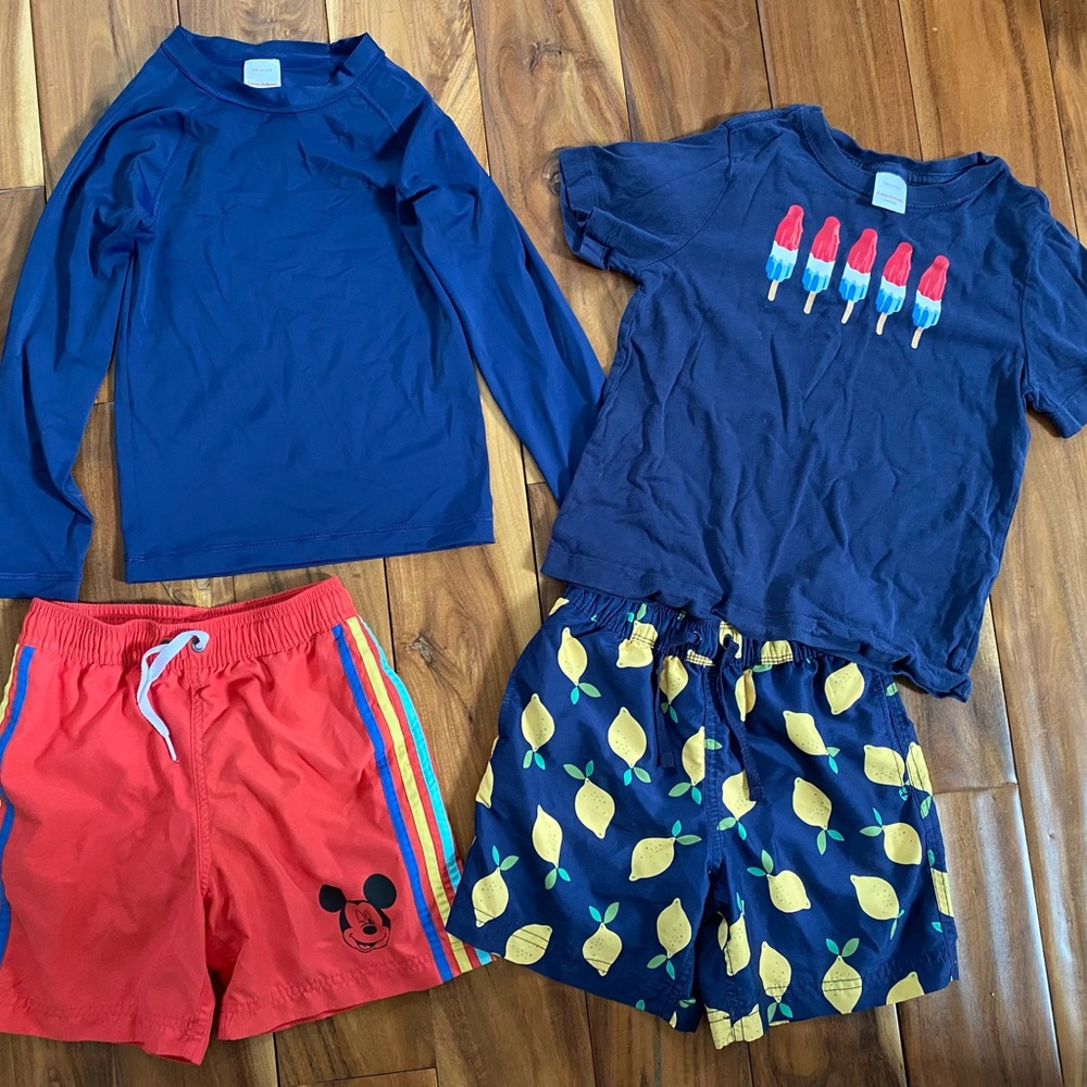 Hanna Andersson Boy’s Swimsuit, Rashguard, and T Shirt Lot Size 110 CM 5
